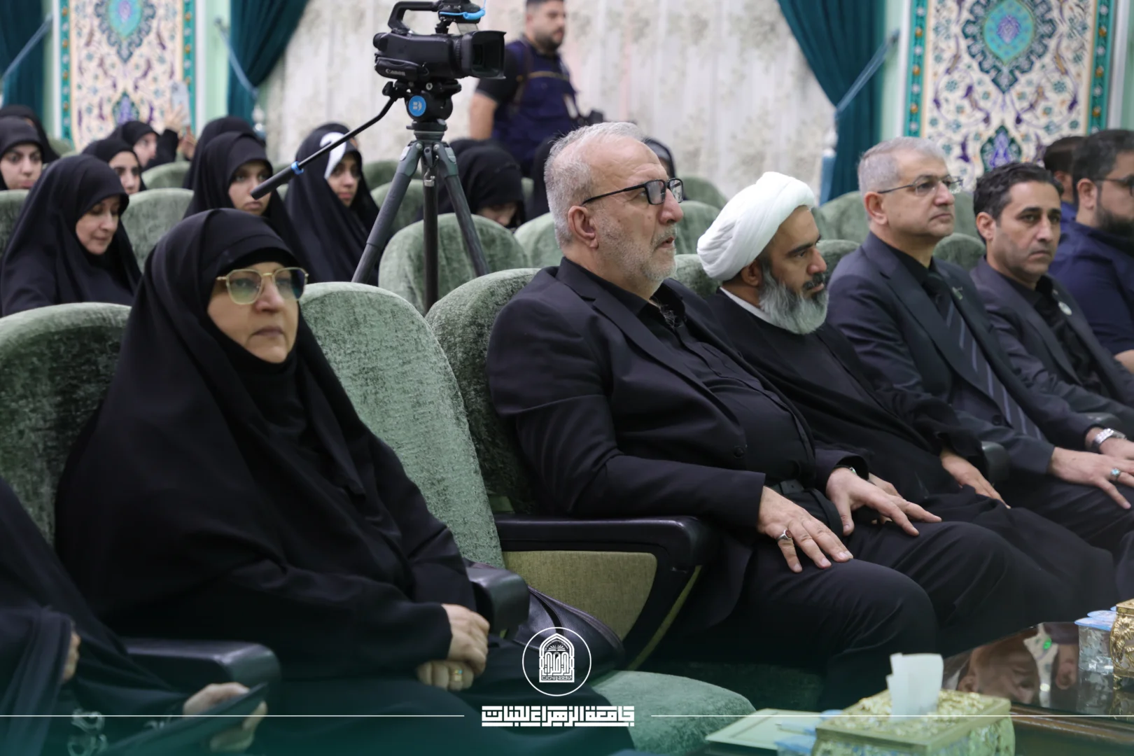 المرأة الأكاديمية تسجل حضورها في رحاب الخدمة الحسينية