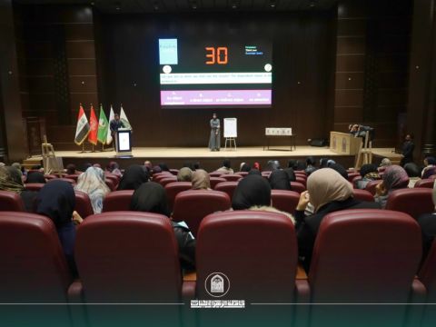 قسم اللغة الإنجليزية في كلية التربية ينظم مناظرة علمية لطلبة المرحلة الثالثة