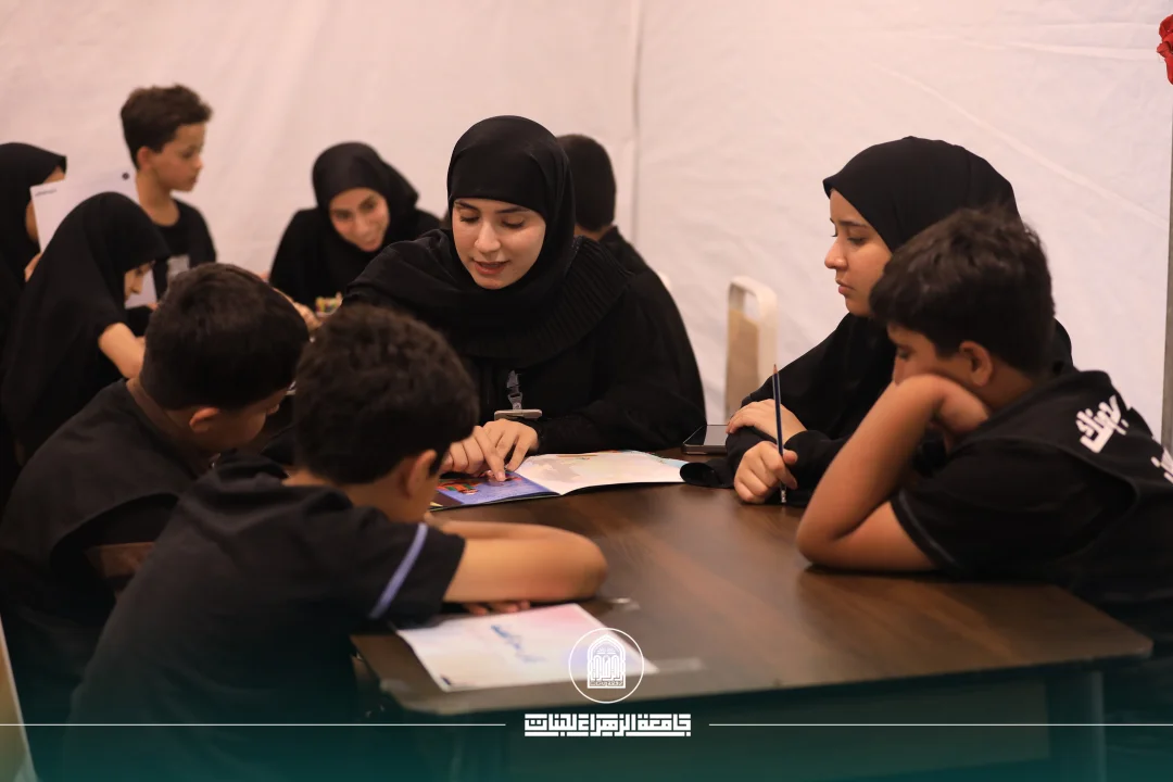 بأيدي طالبات الهندسة... التكنولوجيا تتحول إلى خدمة حسينية في موكب جامعة الزهراء (ع)