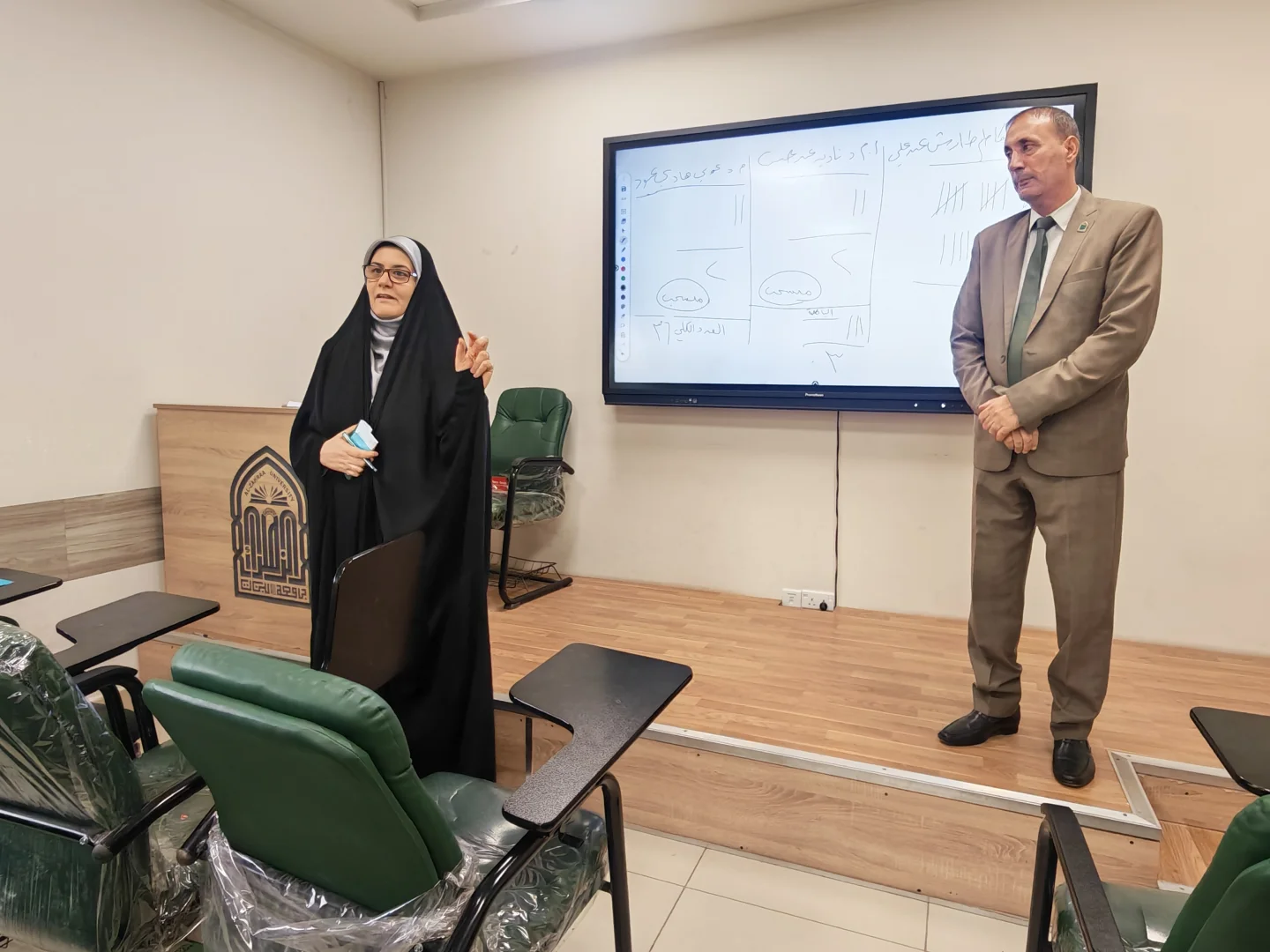 كلية التربية في جامعة الزهراء (ع) للبنات تنتخب ممثلاً عن تدريسييها