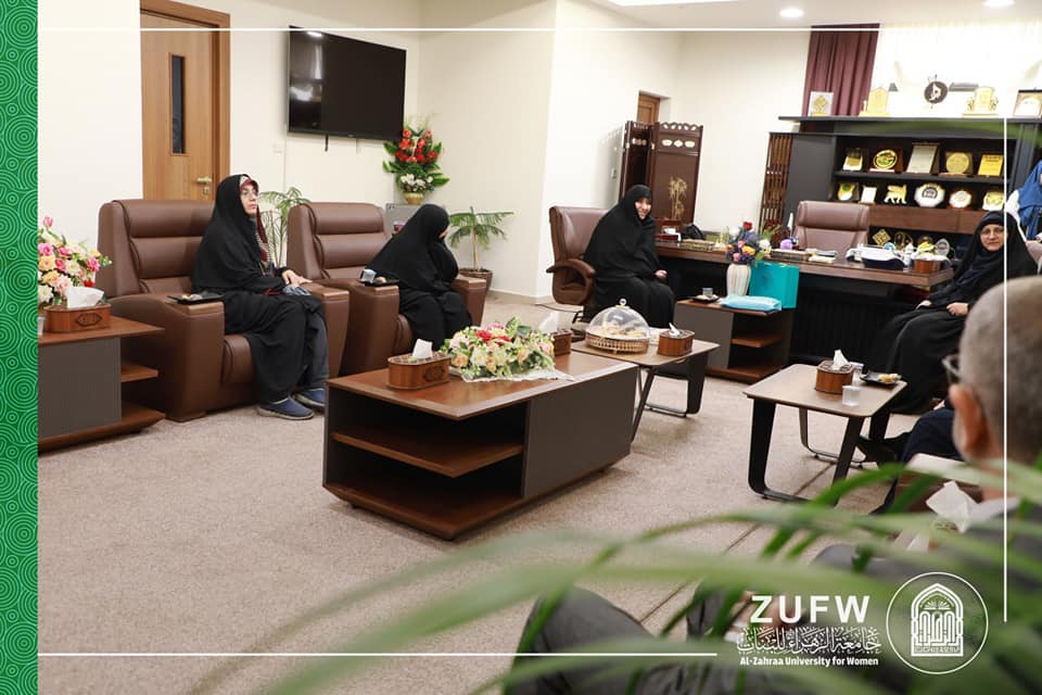 تعاون ثقافي رصين ، وتطلعات للمرأة المسلمة ، عناوين لزيارة وفد جامعة الزهراء ع الإيرانية في قم المقدسة إلى نظيرتها العراقية .