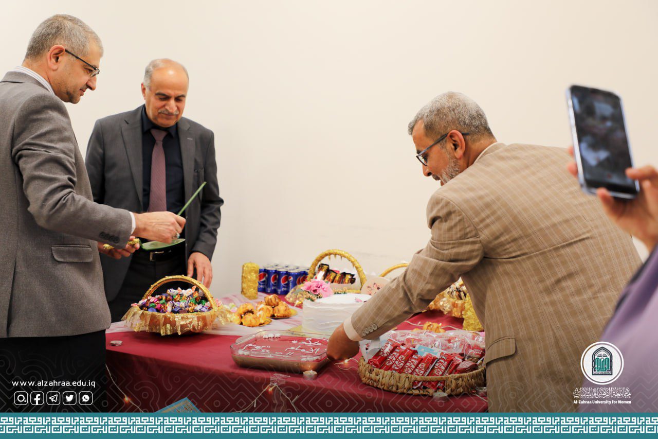 The Department of Administrative and Financial Affairs at Al-Zahraa University (peace be upon her) for Women held a joyful celebration on the occasion of the birth anniversary of the savior of mankind, Imam Al-Hujjah (may God hasten his honorable reappearance), in the hall of the Department of Administrative Affairs, on Monday corresponding to 3/6/2023.