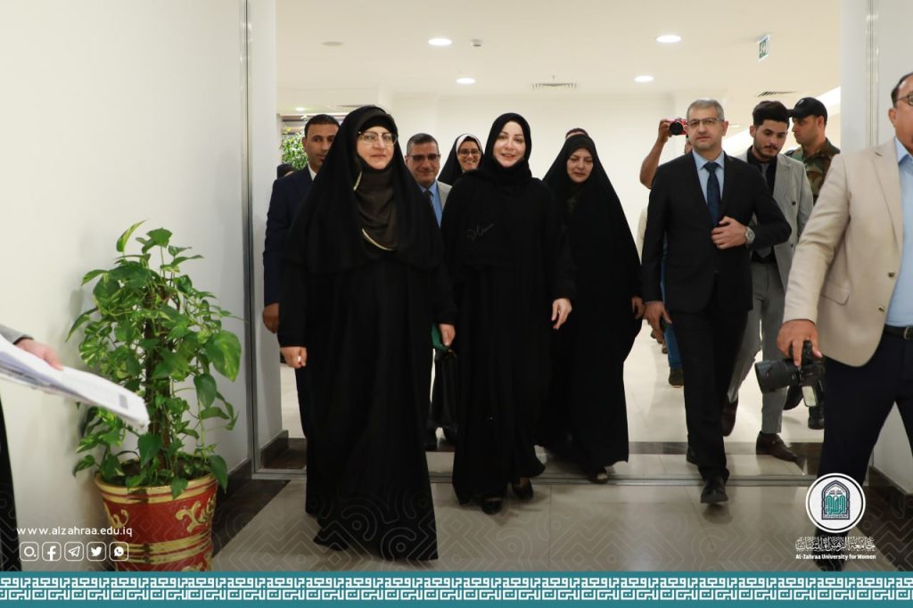 The visit of the delegation of the General Secretariat of the Iraqi Council of Ministers to Al-Zahraa University for Women