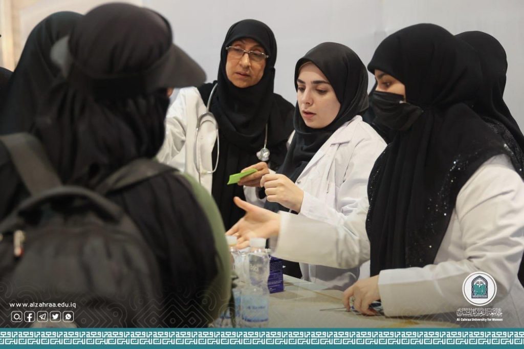 جامعة الزهراء (عليها السلام) تُسخر إمكانياتها الطبية والتوعوية لخدمة زوار أربعينية سيد الشهداء (عليه السلام).