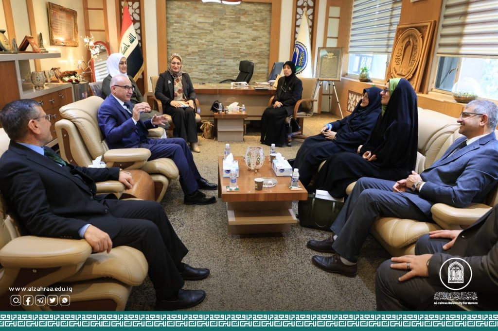 وفد من جامعة الزهراء (عليها السلام) للبنات يزور جامعة بغداد ويلتقي برئيسها وعميدات كليات البنات في الجامعة