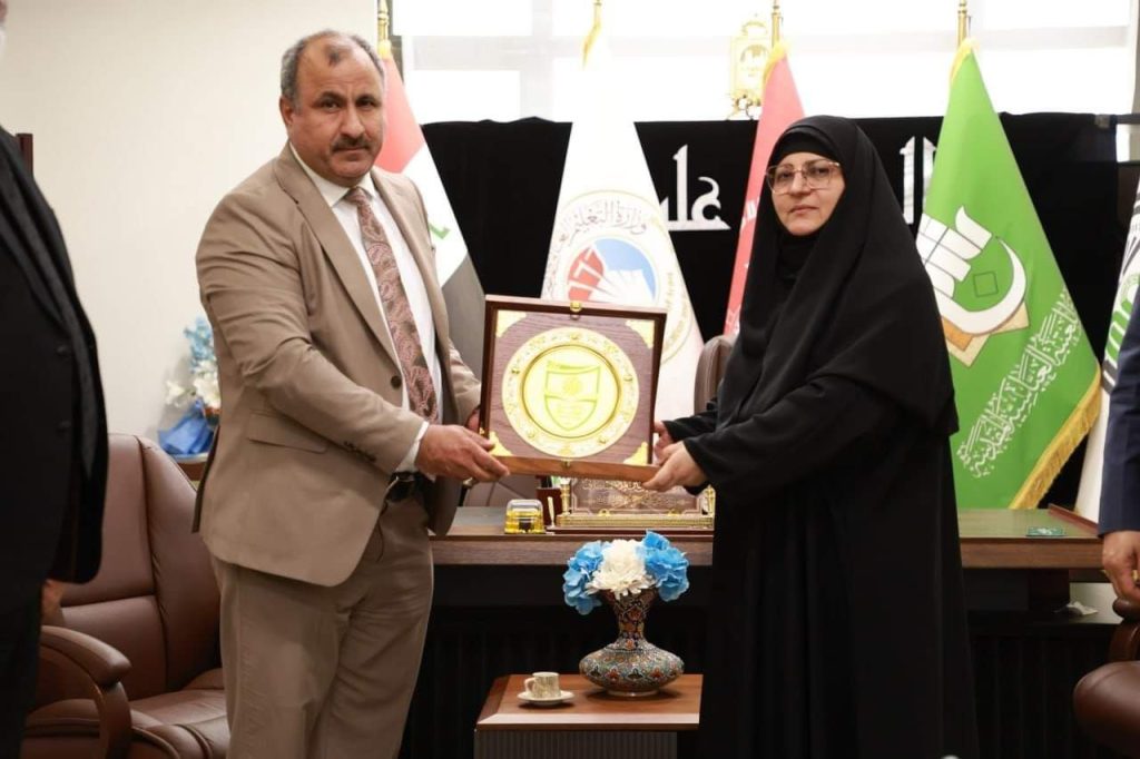 جامعة الزهراء (عليها السلام) للبنات توقع اتفاقية تعاون مع جامعة ميسان