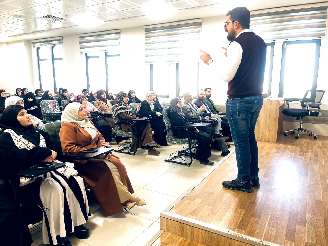 قسم اللغة الانكليزية يقيم ورشة علمية بعنوان "فلسفة فيتغنشتاين اللاحقة"