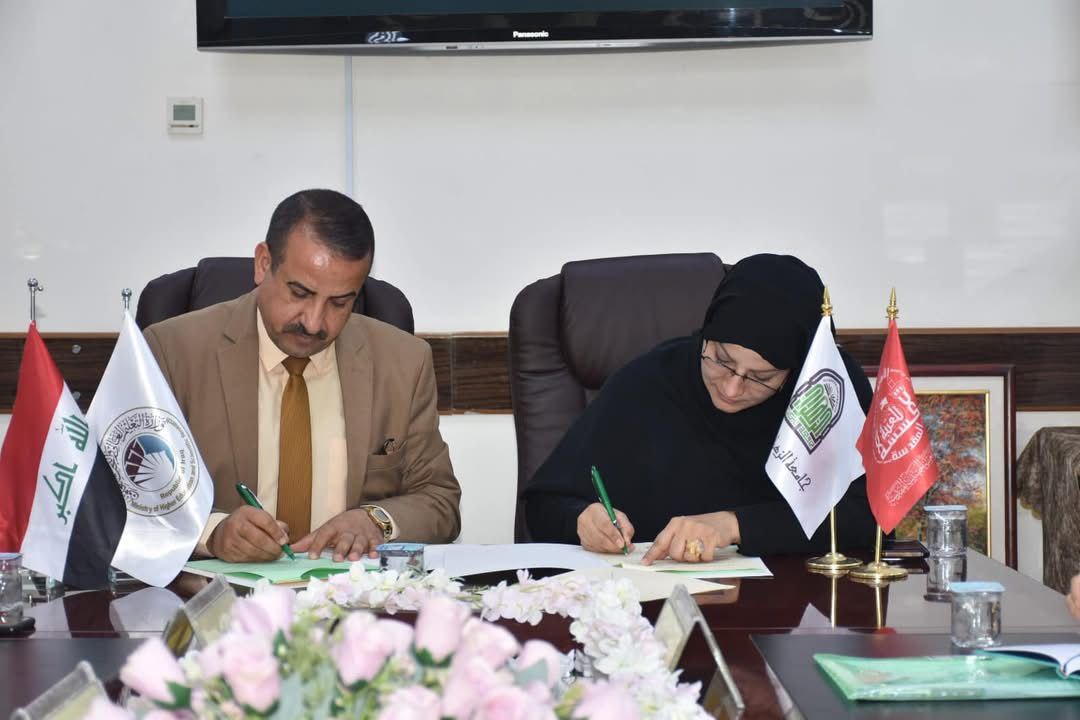 The College of Engineering and Information Technology, with the participation of the Dean, Prof. Dr. Ghaidaa Abdul Hussein Al-Mulla, and the heads of academic departments, signed a twinning and joint cooperation agreement with the College of Information Engineering at Al-Nahrain University in Baghdad.