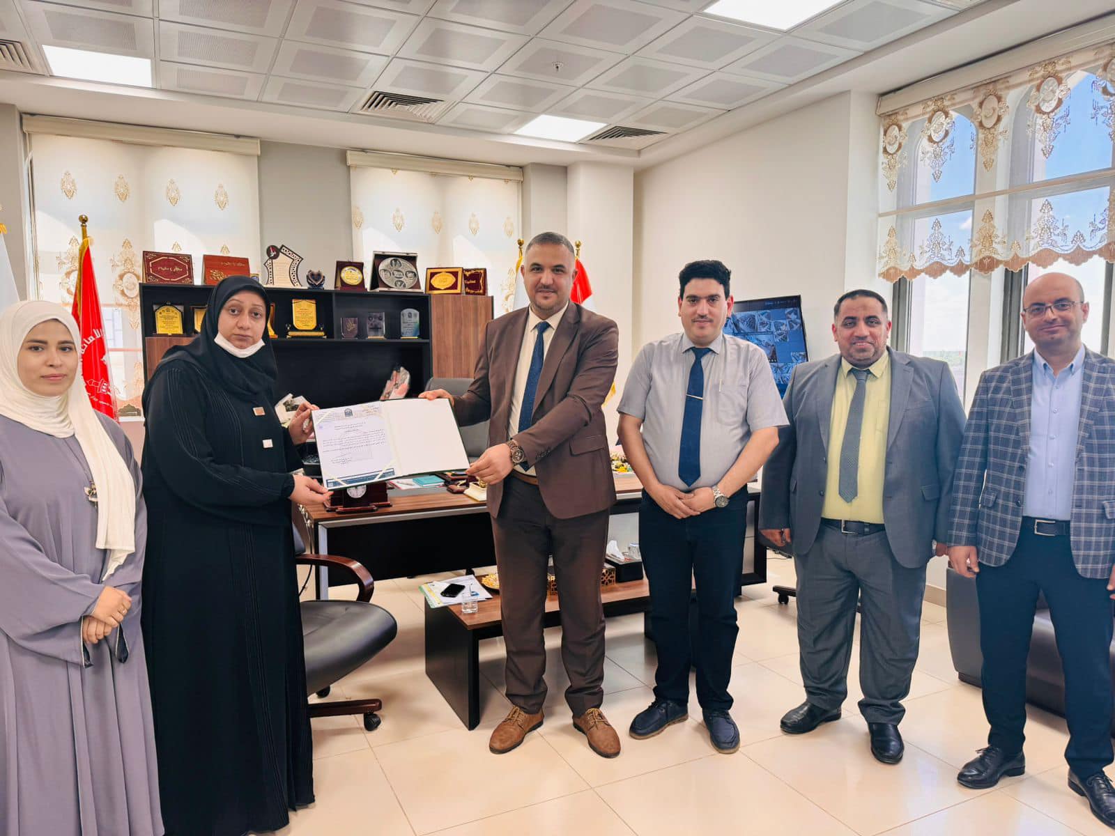 Dr. Aziz Hussein Jassim honored by Esteemed council of Faculty of Pharmacy