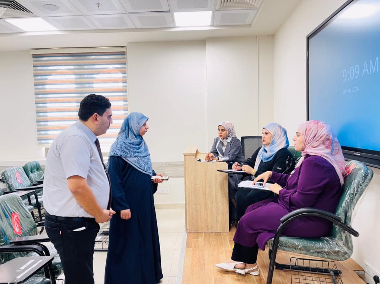 Deanship of the Faculty of Pharmacy directly registers its female students