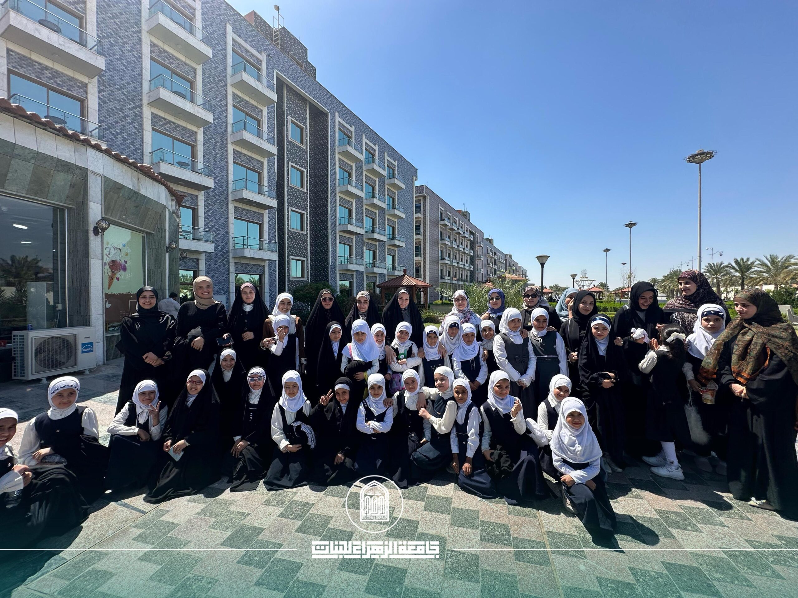 Pharmacy Faculty at Al-Zahraa University Organizes Recreational Trip for Female Students of Sayyida Ruqayya School